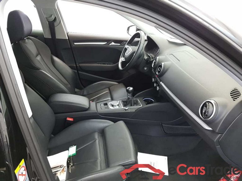 AUDI A3 SB 1.6 TDI Xenon Navi Sport-Leather PDC Klima #3