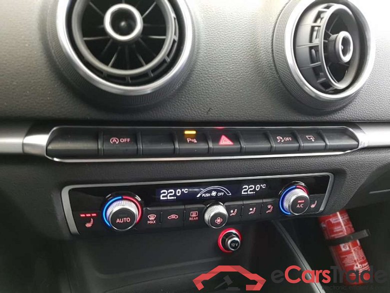 AUDI A3 SB 1.6 TDI Xenon Navi Sport-Leather PDC Klima #5
