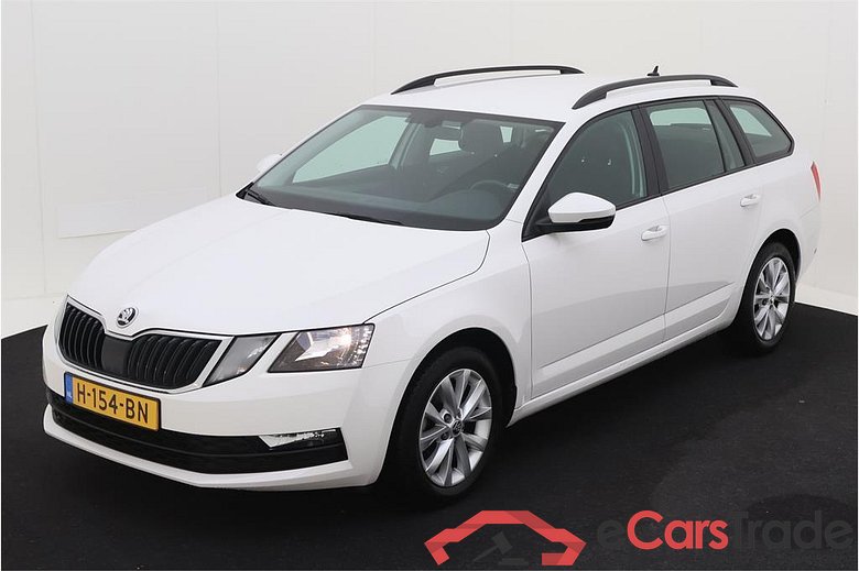 SKODA Octavia Combi 110 kW #1