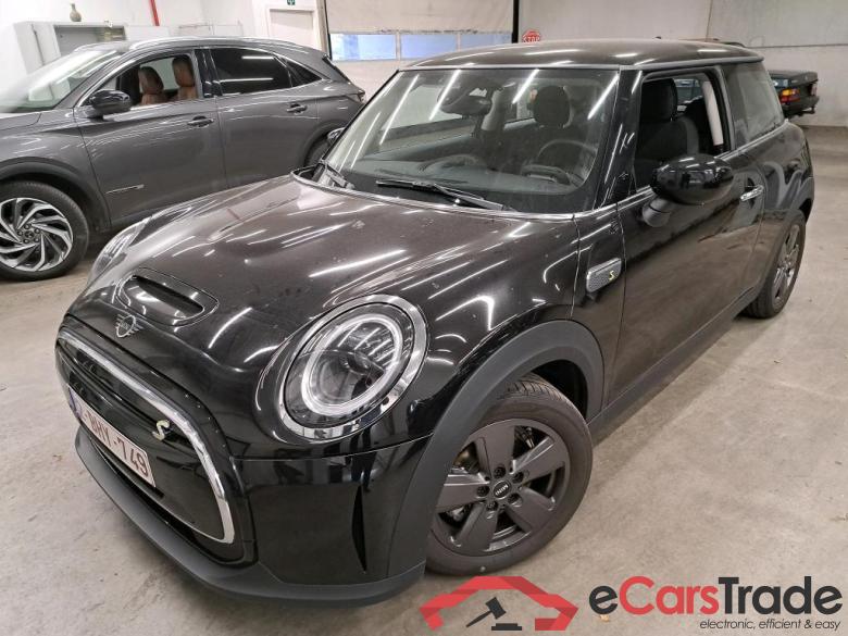 MINI - COOPER SE 184PK Connected Nav & Comfort Pack Plus & Heated Sport Seats & Steering Wheel & Driving Assistant & Comfort Access & PDC Rear With Camera * ELECTRIC *
