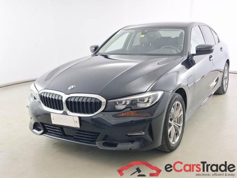 BMW 67 BMW SERIE 3 / 2018 / 4P / BERLINA 330E SPORT AUT. #1