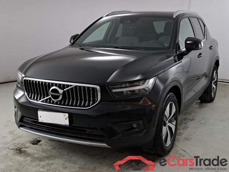 Volvo 235 VOLVO XC40 / 2017 / 5P / SUV T4 PLUG-IN HYBRID AUTO RECH INSCRIP EXPR #1