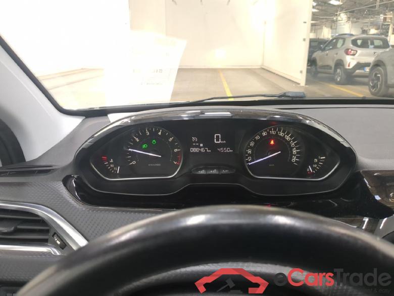 Peugeot Puretech 82 Signature(SP) 208 Signature 1.2 PureTech 80CV BVM5 E6dT #6