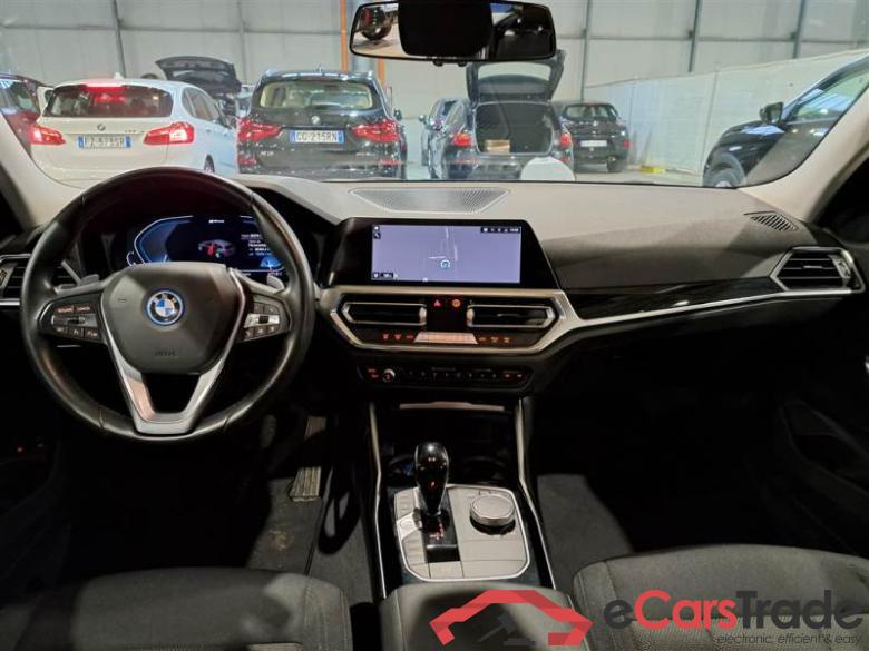 BMW 171 BMW SERIE 3 / 2018 / 5P / STATION WAGON 330E BUSINESS ADVANTAGE TOURING AUTO #3