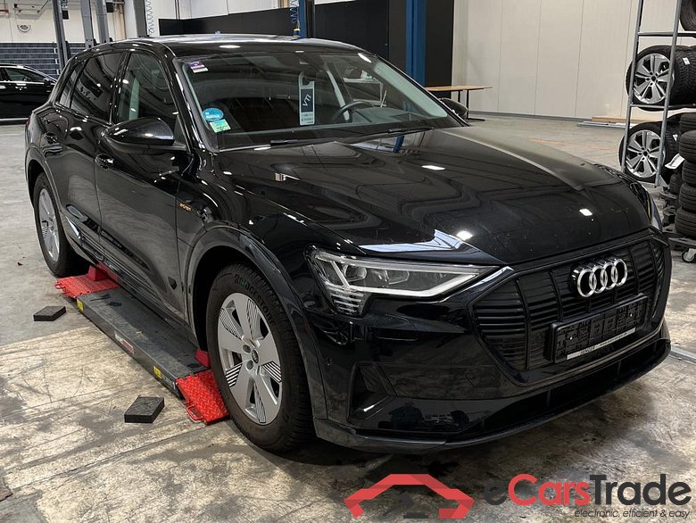 Audi 55 quattro advanced E-tron #2