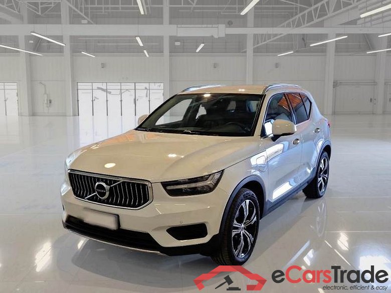 Volvo 233 VOLVO XC40 / 2017 / 5P / SUV T4 PLUG-IN HYBRID AUTO RECHARGE INSCR. #1