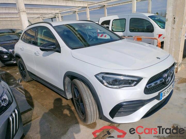 Mercedes GLA 250e Hybrid AMG Night Aut. LED-Multibeam Widescreen Burmester Ambient Navi 1/2 Sport-Leather-Alcantara KeylessGo Camera Klima PDC ... #2