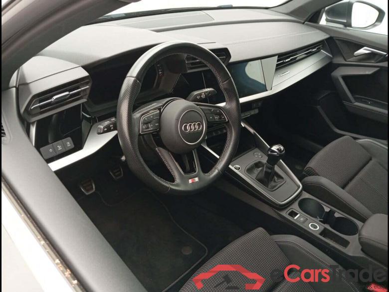 AUDI A3 Sportback 30 TFSI S Edition #3