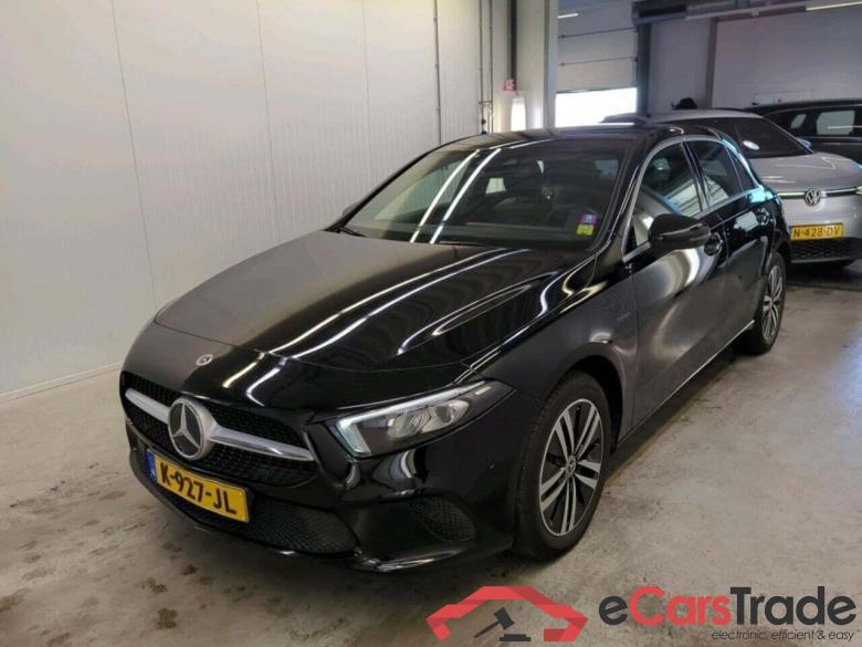 MERCEDES-BENZ A-klasse 250 e Bns Sol Luxury #1