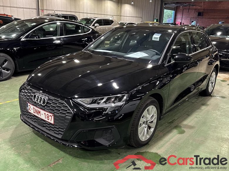 AUDI A3 SPORTBACK 1.4 40 TFSI E S TRONIC SPORTB ATTRACTION #1