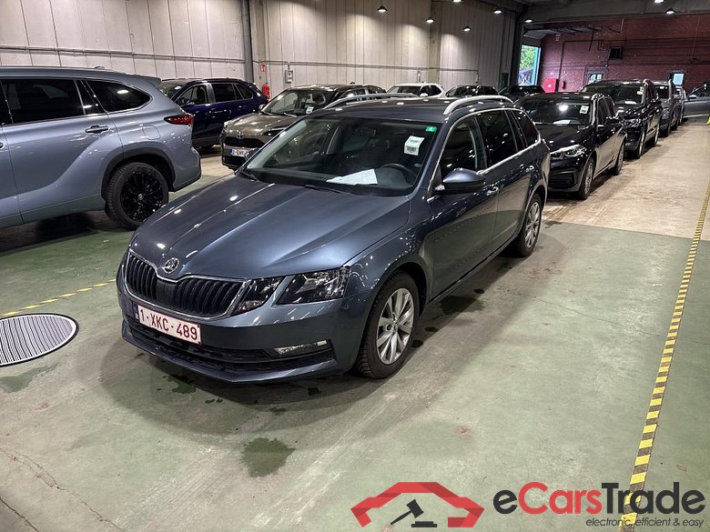 SKODA OCTAVIA COMBI DIESEL - 2017 1.6 CR TDi Ambition #1