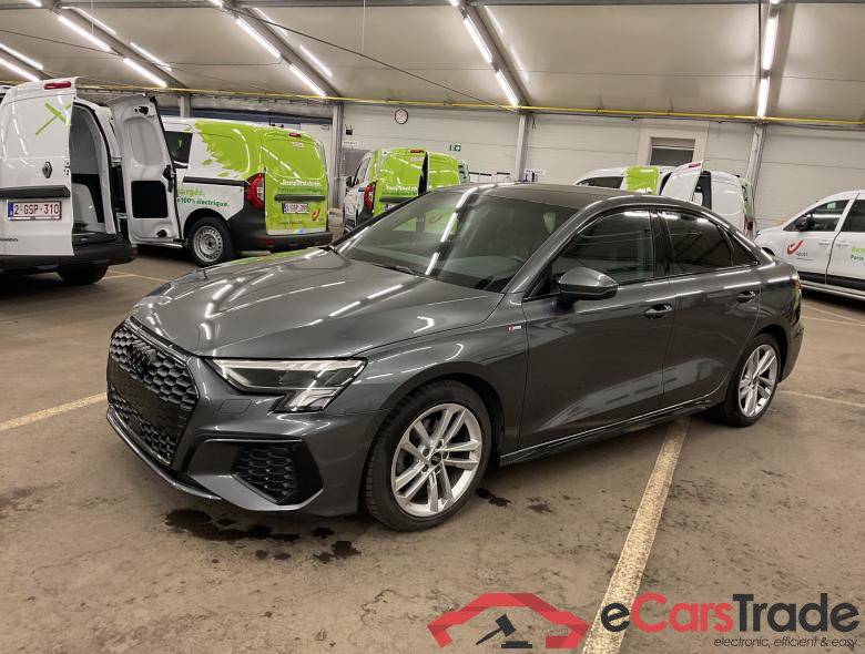 AUDI A3 Sedan Audi A3 Berline Business Edition S line 35 TDI  110(150) kW(ch) S tronic