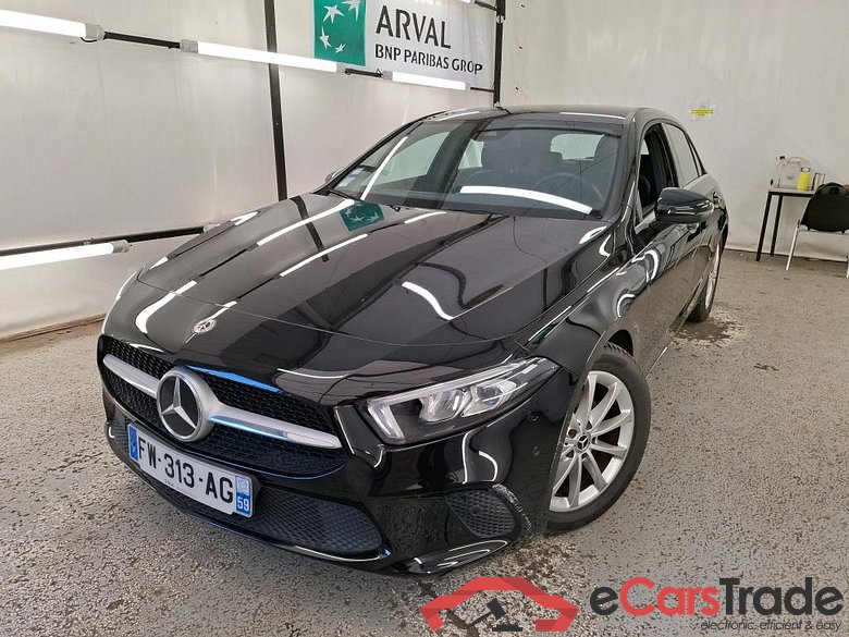 Mercedes A 200 d Business Line 8G-DCT MERCEDES-BENZ Classe A Compact / 2018 / 5P / Berline A 200 d Business Line 8G-DCT #1
