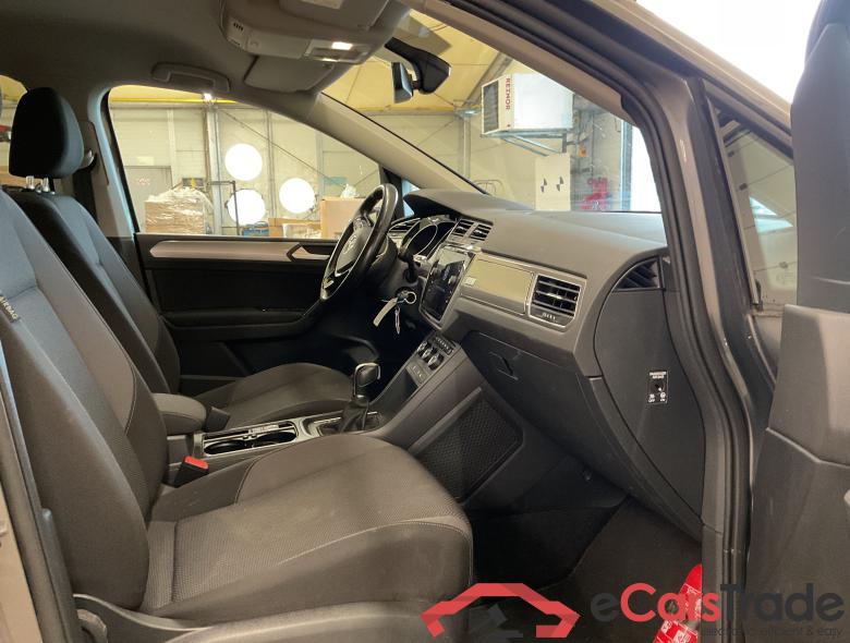 VOLKSWAGEN Touran Touran Trendline 1.4 TSI 110 kW (150 ch) 7 vitesses DSG #6