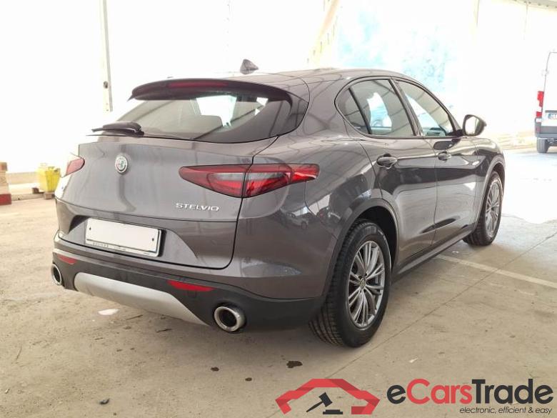 AlfaRomeo 2.2 BUS ALFA ROMEO STELVIO / 2017 / 5P / SUV 2.2 TURBO DIESEL 190CV BUSINESS AT8 Q4 #2