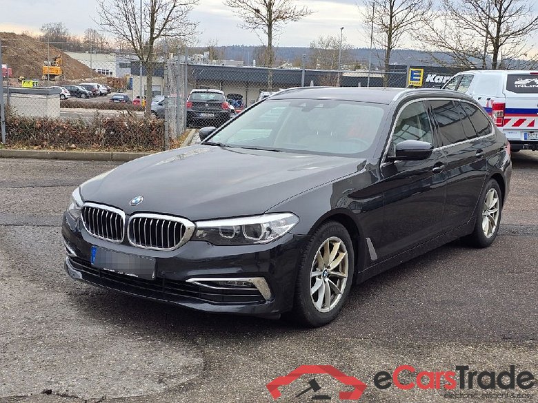 BMW 5-Serie Touring ´16 Baureihe 5 Touring 520 d xDrive Luxury Line 2.0 140KW AT8 E6