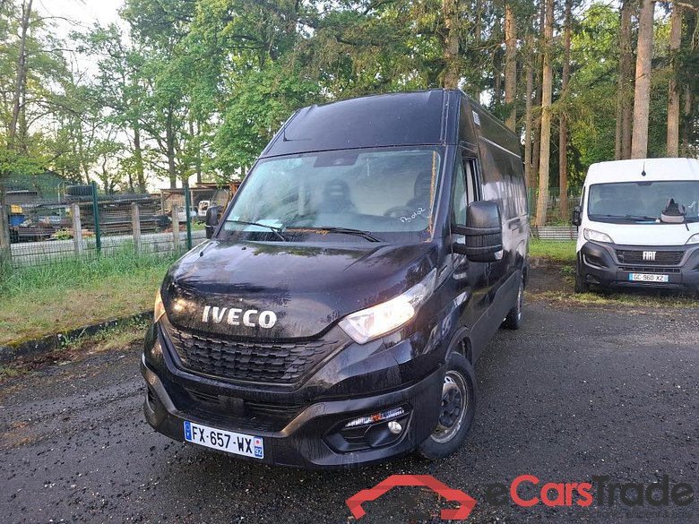 Iveco 2.3 35S16 V11 H2 3520 IVECO Daily / 2019 / 4P / Fourgon tôlé 2.3 35S16 V11 H2 3520 #1