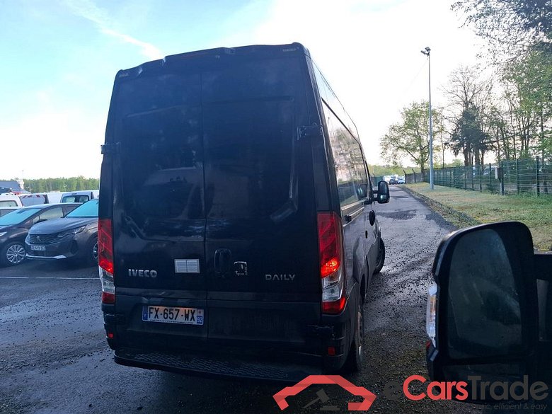 Iveco 2.3 35S16 V11 H2 3520 IVECO Daily / 2019 / 4P / Fourgon tôlé 2.3 35S16 V11 H2 3520 #3