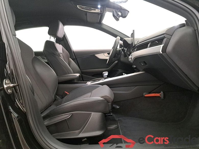 Audi A4 Limousine '19 Audi A4 Limousine 35 TFSI S tronic Launch edition Sport 4d #3