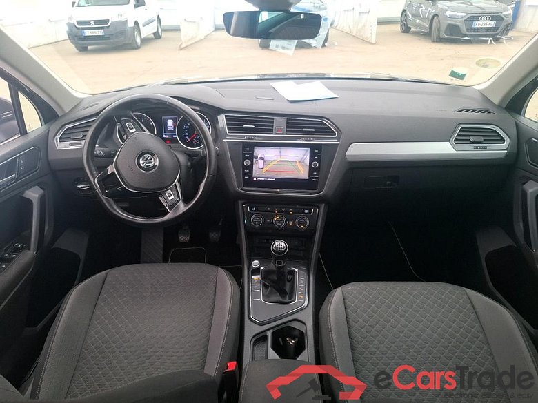 Volkswagen 20 TDI 150 BVM6 Confortline Business VOLKSWAGEN Tiguan 5p SUV 20 TDI 150 BVM6 Confortline Business #5