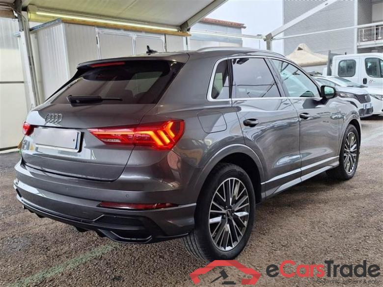 Audi 92 AUDI Q3 / 2018 / 5P / SUV 35 TDI S TRONIC S LINE EDITION #2