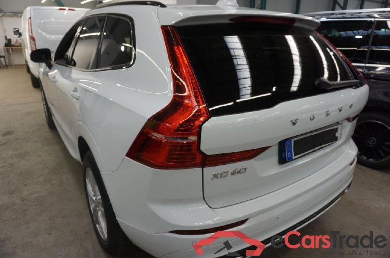 Volvo XC60 ´17 XC60 R Design Plug-In Hybrid AWD 2.0 T8 Twin Engine 288KW AT8 E6dT #4