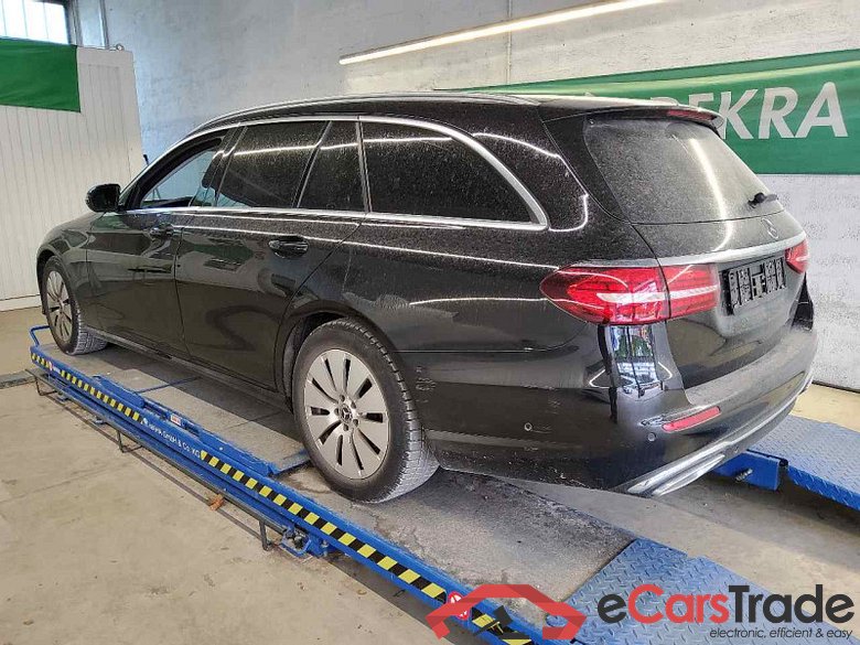 Mercedes-Benz E -Klasse T-Modell (BM 213)(06.2016->) DE - Kb5 E 220 d EU6d, T d Avantgarde (EURO 6d), (Facelift) 2020 - 2022 #4