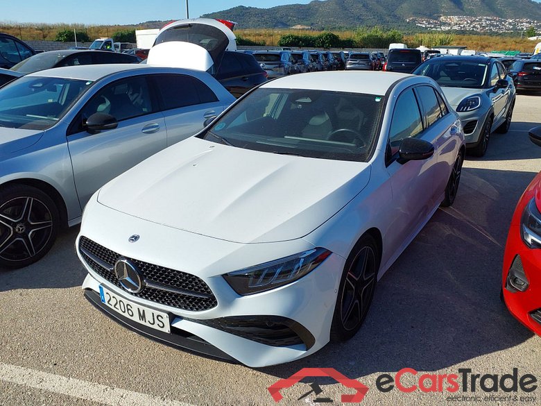 MERCEDES-BENZ Classe A 180d 