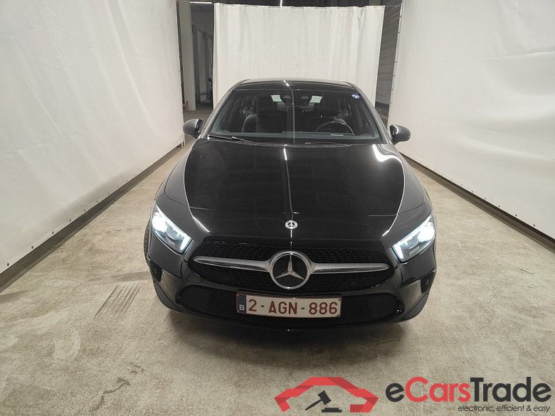 Mercedes-Benz A-Klasse Limousine A 250e Business Solution 4d #1