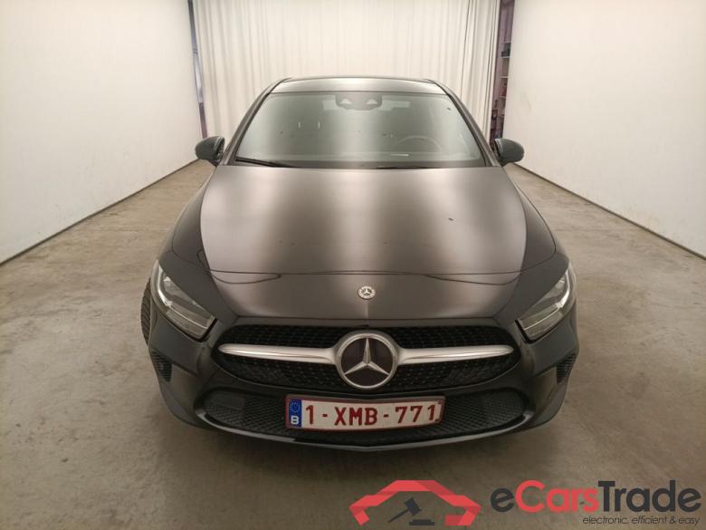 Mercedes-Benz A-Klasse Limousine A 180 d DCT Business Solution 4d #1
