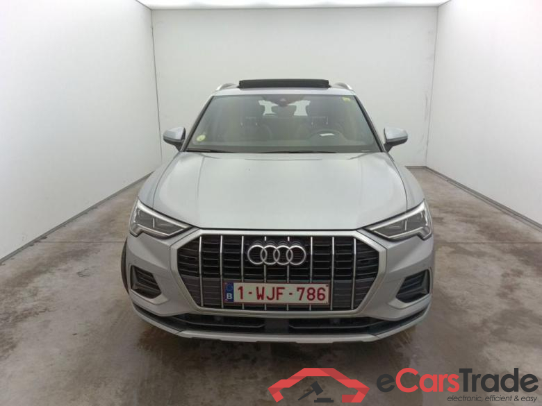 Audi Q3 35 TDI S tronic Advanced Business Editio 5d