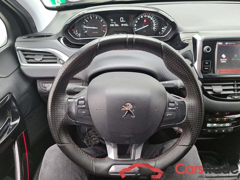 PEUGEOT 208 1.2 PureTech GT-line #6