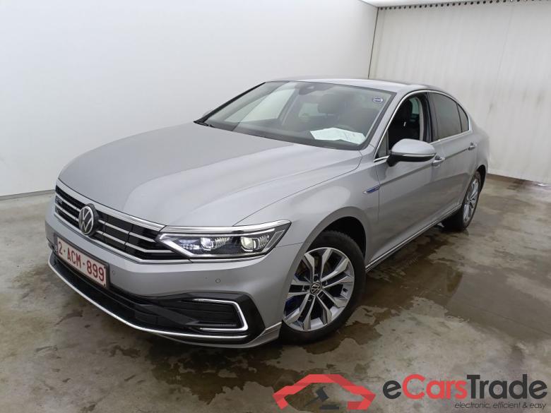 Volkswagen Passat 1.4 TSI GTE Business DSG 4d #1