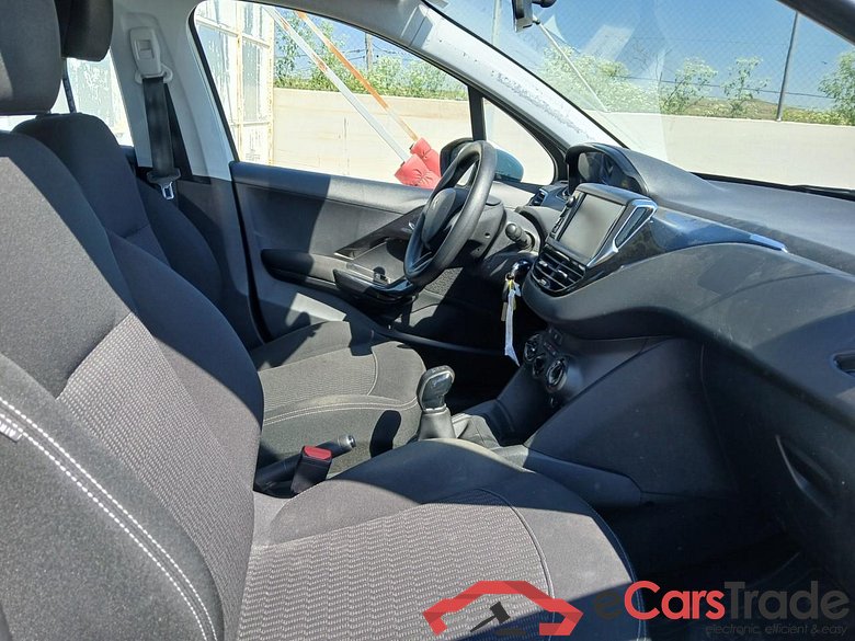 Peugeot 5P ACTIVE 1.6 BlueHDi 100 208 Active 1.6 HDi 100CV MT5 E6 #5