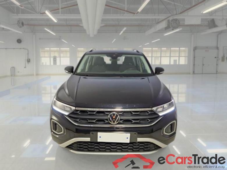 Volkswagen 8 VOLKSWAGEN T-ROC / 2021 / 5P / SUV 2.0 TDI SCR LIFE DSG #6
