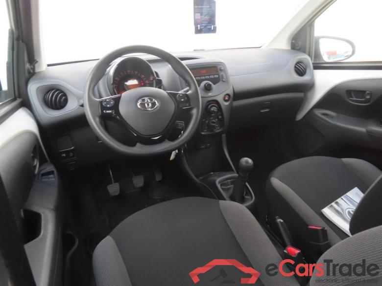 TOYOTA Aygo 1.0 VVT-i x-fun #3