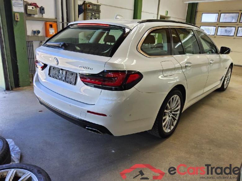 BMW 5-Serie Touring ´16 Baureihe 5 Touring 520 e 2.0 150KW E6d #2