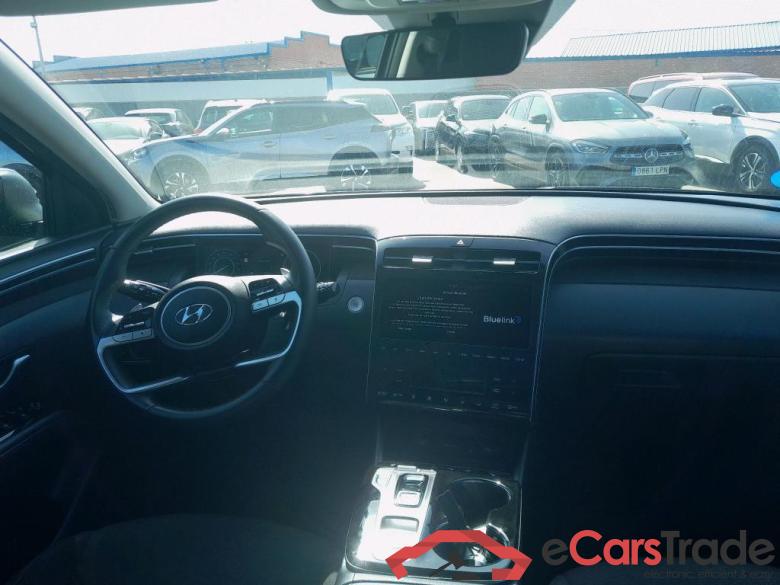 Hyundai 1.6 TGDI PHEV 195kW Tecno Sky Auto 4x4 HYUNDAI Tucson / 2020 / 5P / todoterreno 1.6 TGDI PHEV 195kW Tecno Sky Auto 4x4 #3