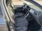 preview Volkswagen T-Roc #5