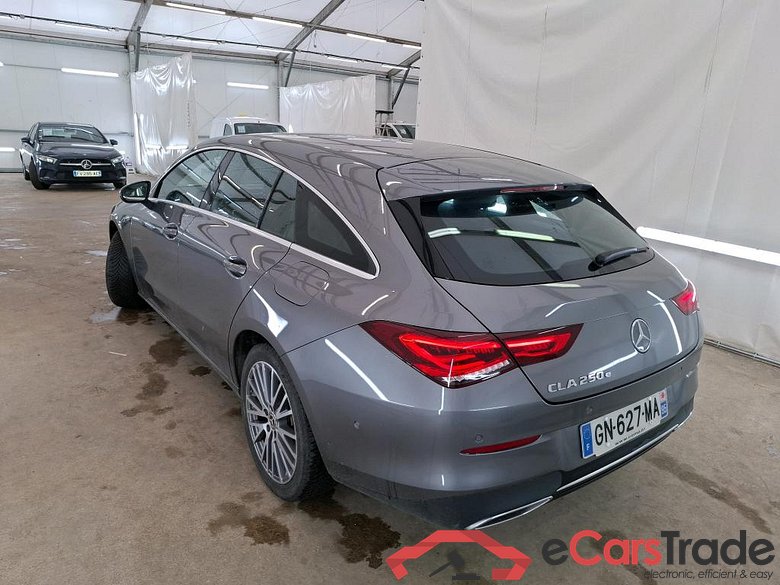 MERCEDES-BENZ CLA Shooting Brake / 2019 / 5P / Break CLA 250 e Business Line #2