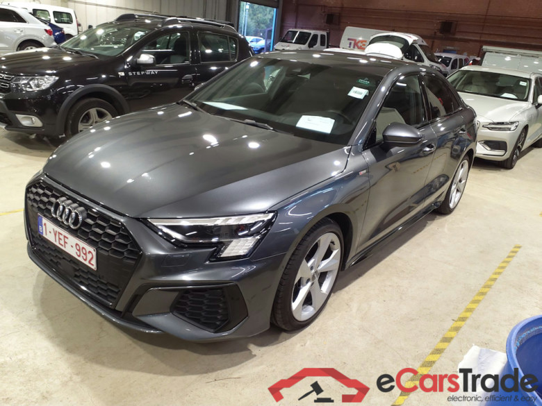 AUDI A3 SEDAN - 2020 35 TFSI S line S tronic