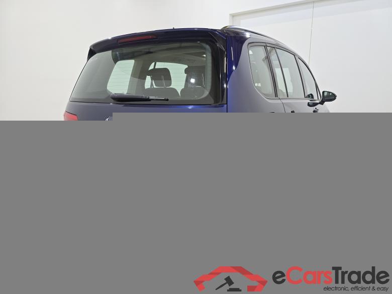 Volkswagen Touran 1.5 TSI Aut. Pano Navi KeylessGo Camera Klima PDC ... #4