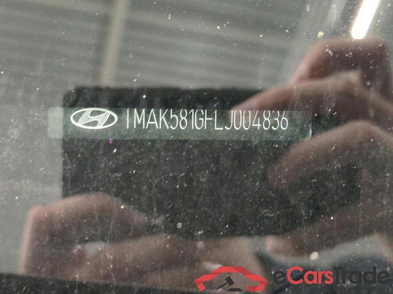 Hyundai KONA Limited Sky Electric 64 kWh 5d #6