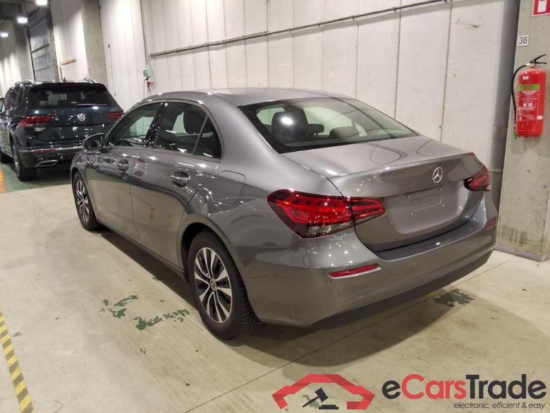 MERCEDES-BENZ A-CLASS LIMOUSINE 2.0 A 180 D BUSINESS SOLUTION ESSENTIAL #2