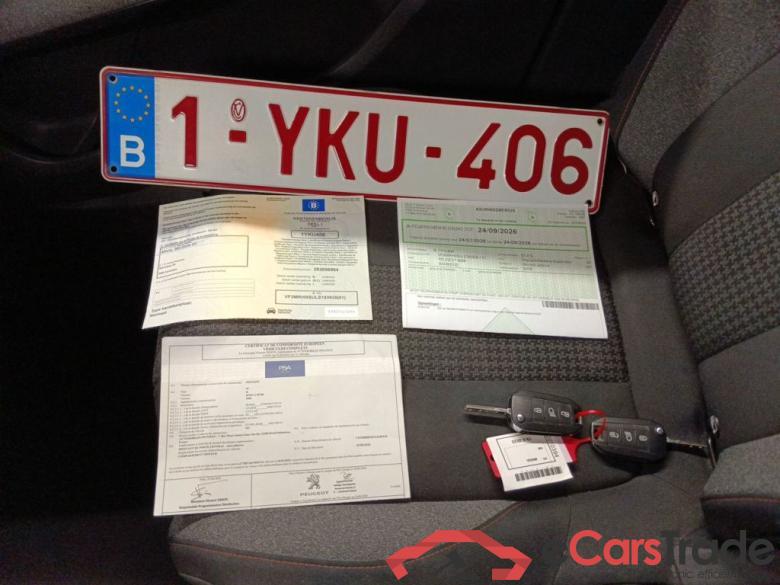 Peugeot 3008 1.2 PureTech 96kW S&S Auto Active 5d #4