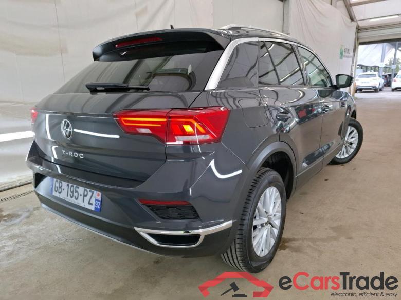 VOLKSWAGEN T-Roc / 2017 / 5P / SUV 1.0 TSI 110 LOUNGE BUSINESS #3 VOLKSWAGEN T-Roc / 2017 / 5P / SUV 1.0 TSI 110 LOUNGE BUSINESS #3