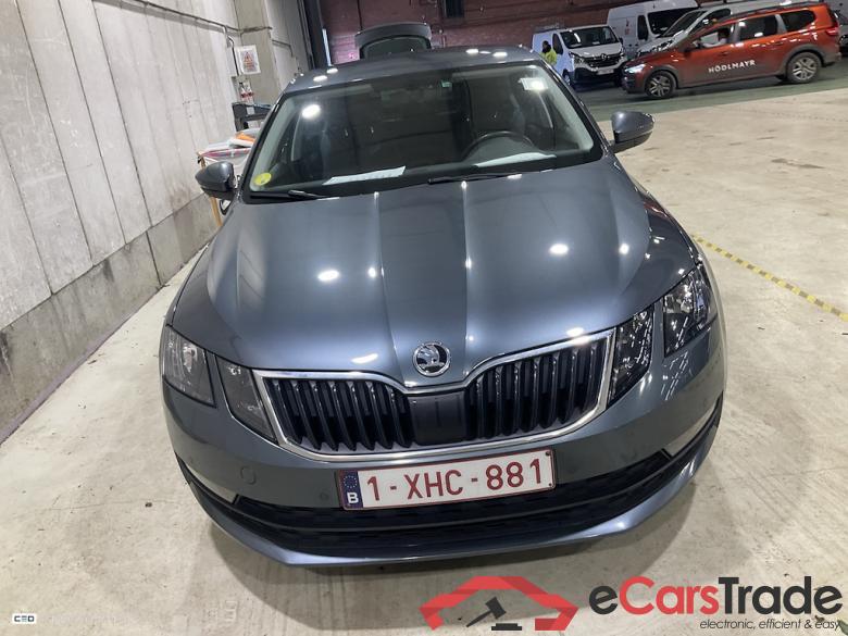 SKODA OCTAVIA DIESEL - 2017 1.6 CR TDi Ambition #2 SKODA OCTAVIA DIESEL - 2017 1.6 CR TDi Ambition #2