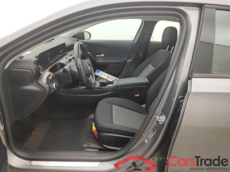 Mercedes-Benz A-Klasse Limousine A 200d Business Solution Limited 4d #3