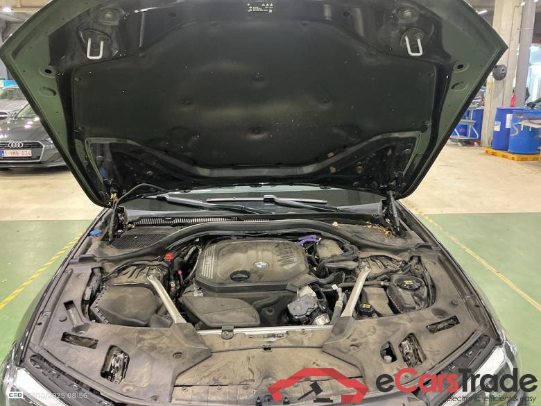 BMW 5-serie 2.0 520D 120KW TOURING AUTO #6