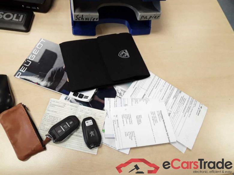 Peugeot 2008 (P1)(11.2019->) DE - SUV5 Elektromotor 136, (e-)Allure, 2020 - 2023 #5